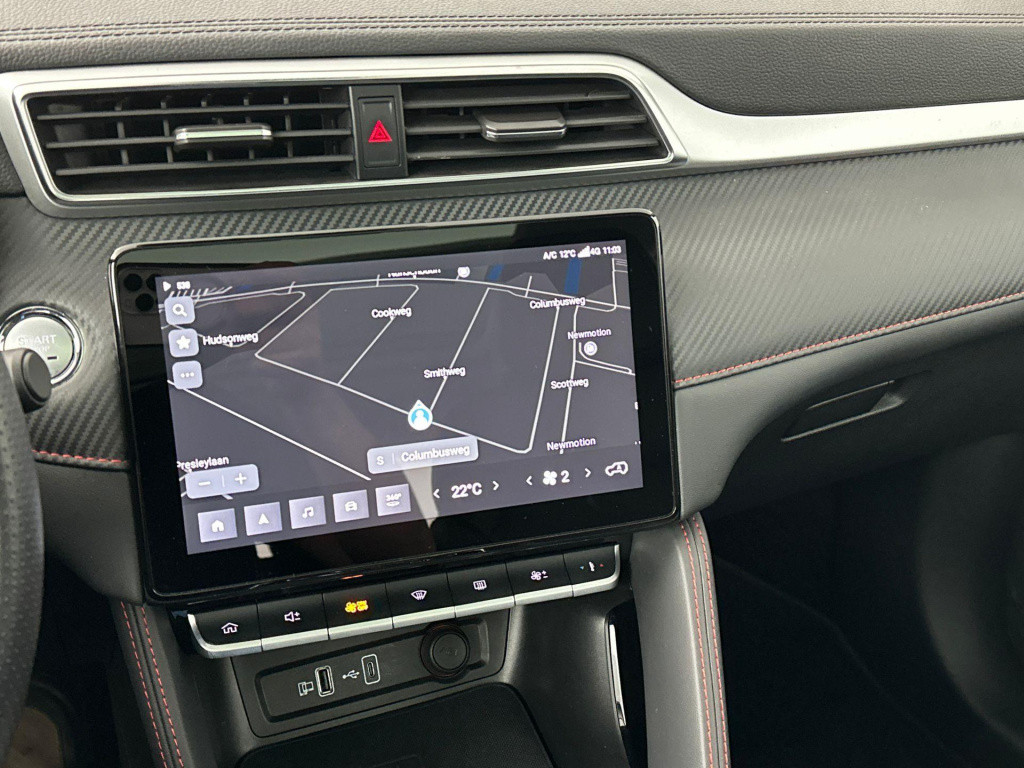 MG Zs-ev standard range luxury 50 kwh | wltp 320km | panorama/schuif-kantel