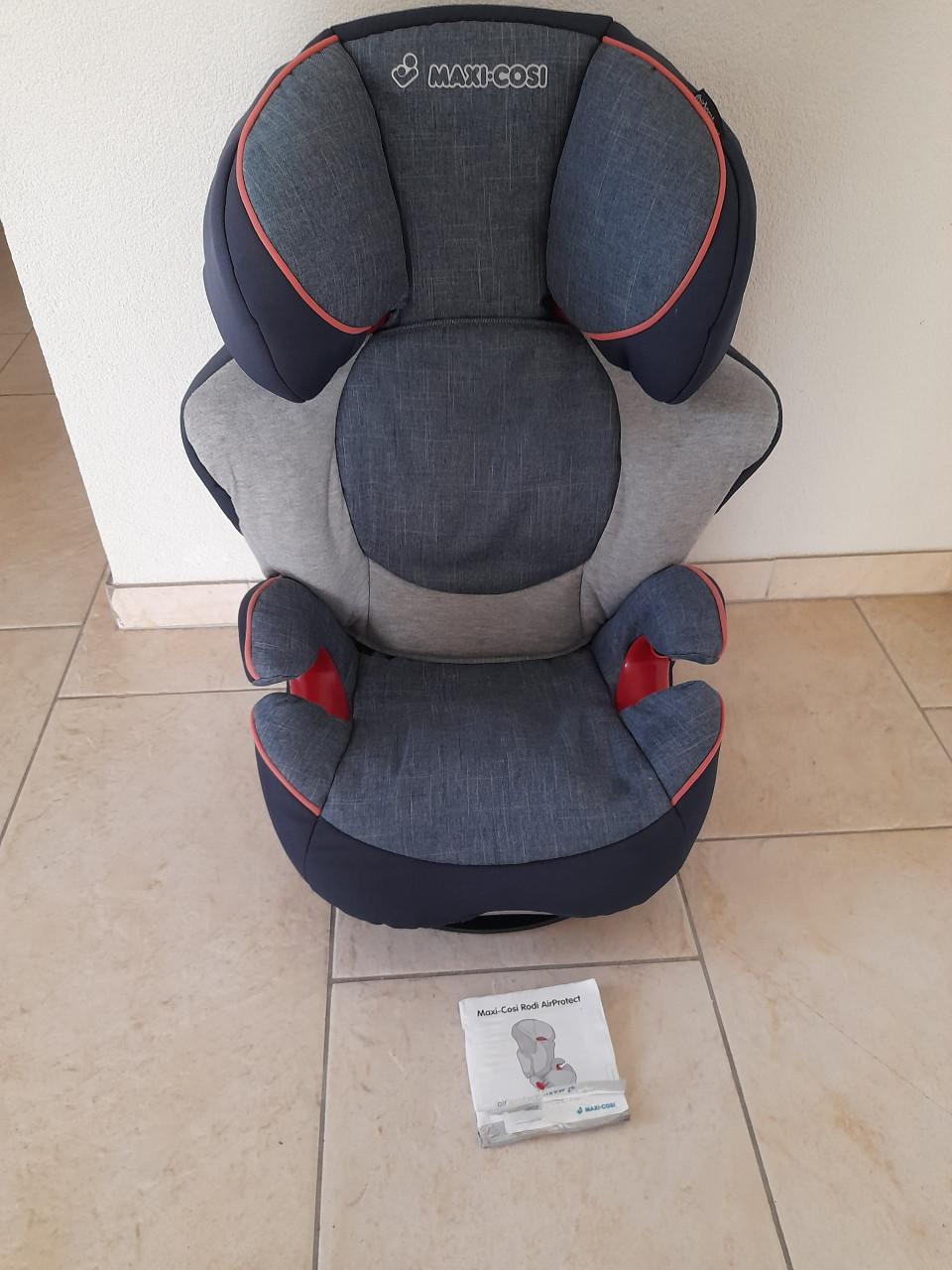 Maxi cosi Rodi 15 /36 kg (in goede nette  staat )