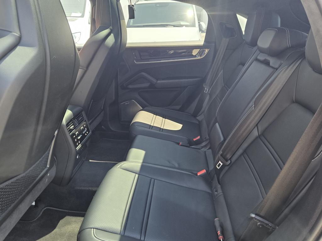 Porsche Cayenne coupé 4.0 turbo e-hybrid | keramisch | carbon pakket | spor