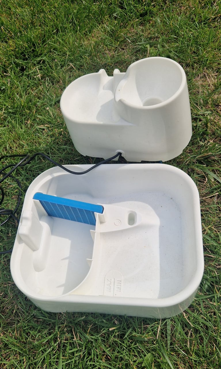 Transportbox, kattenluik, waterfontein, voer- drinkbakjes, nagelschaartje