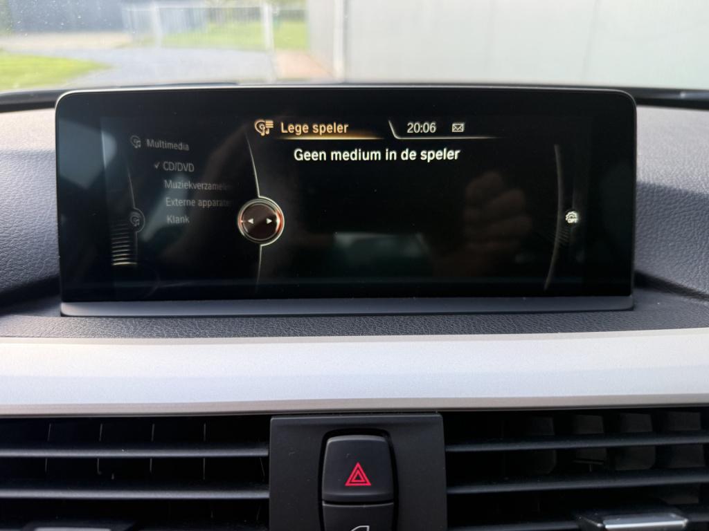 BMW 3-serie 320i 184pk sedan executive luxury