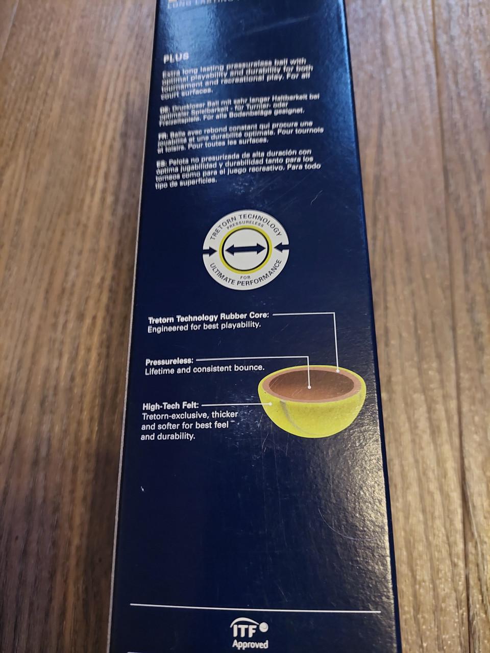 3 Wilson tennisrackets met tas en 11 balletjes