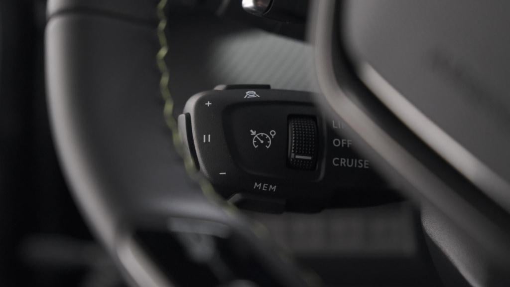 Peugeot 2008 puretech 130 eat8 gt | trekhaak | 360 camera | adaptieve cruis