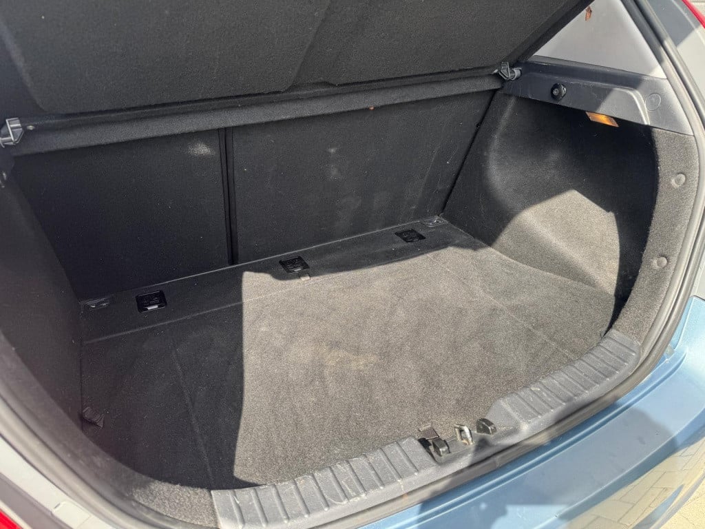 Hyundai I 30 1.6i dynamic luxe/156.000/nap/vol jaar apk/airco