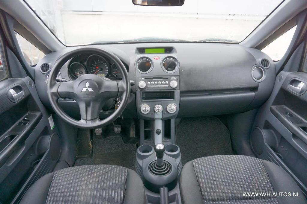 Mitsubishi Colt 1.3 invite+