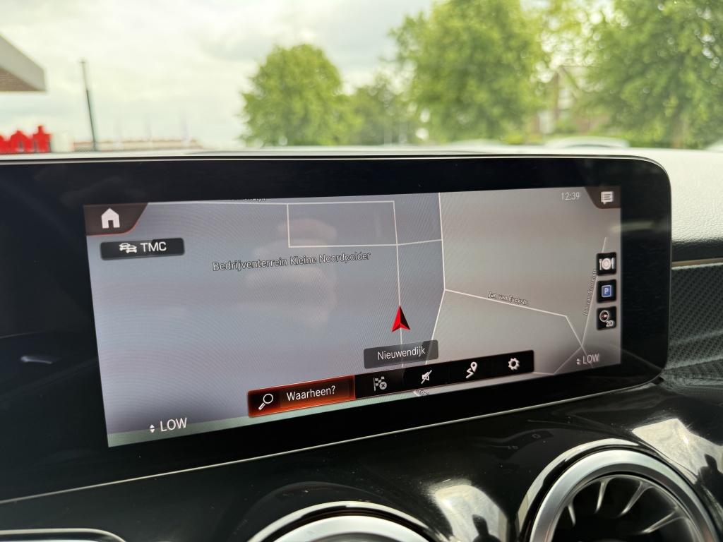 Mercedes-Benz Glb 180 amg line - 7 persoons - origineel nl -