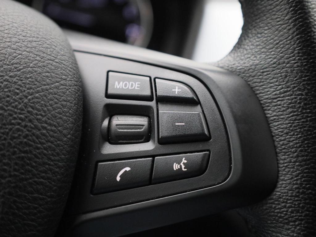 BMW X1 sdrive18i business edition plus | automaat | lmv | trekhaak | parkee