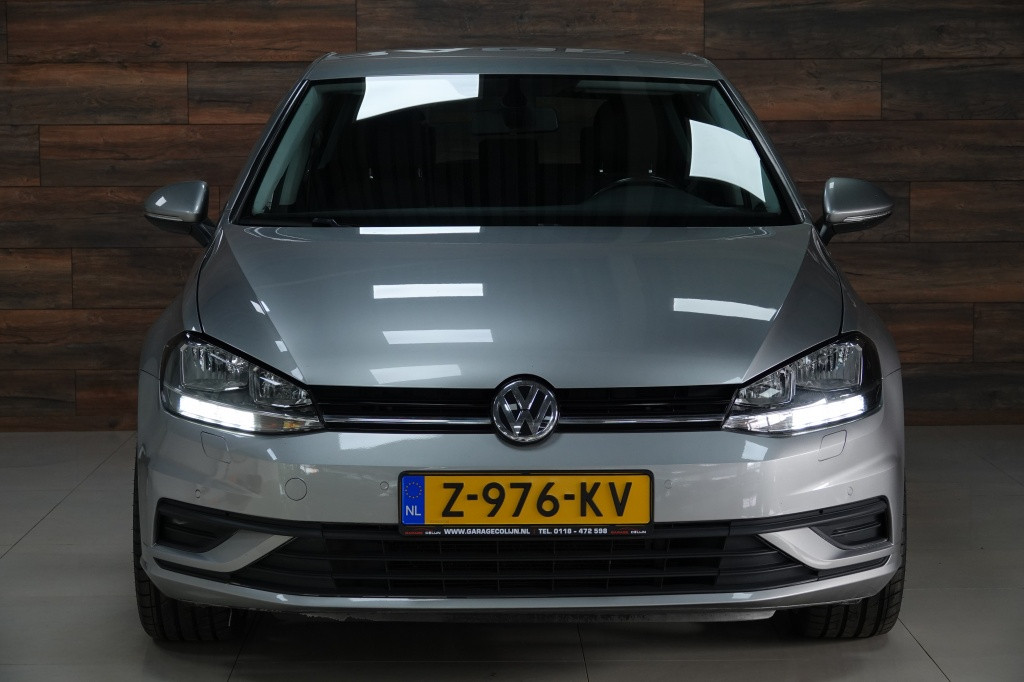 Volkswagen Golf 1.0 tsi | led | pdc | 19" velgen |