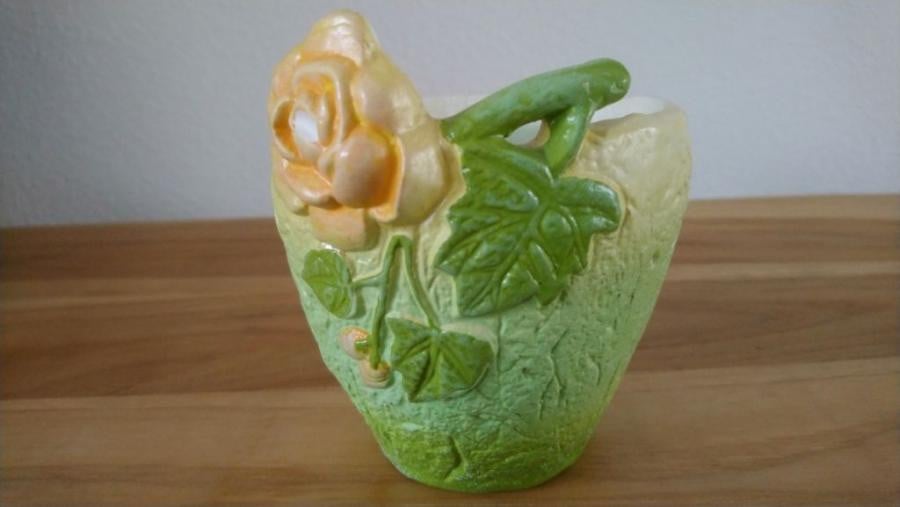 Stenen "bloempotje" met kaars, h 11 cm - NIEUW