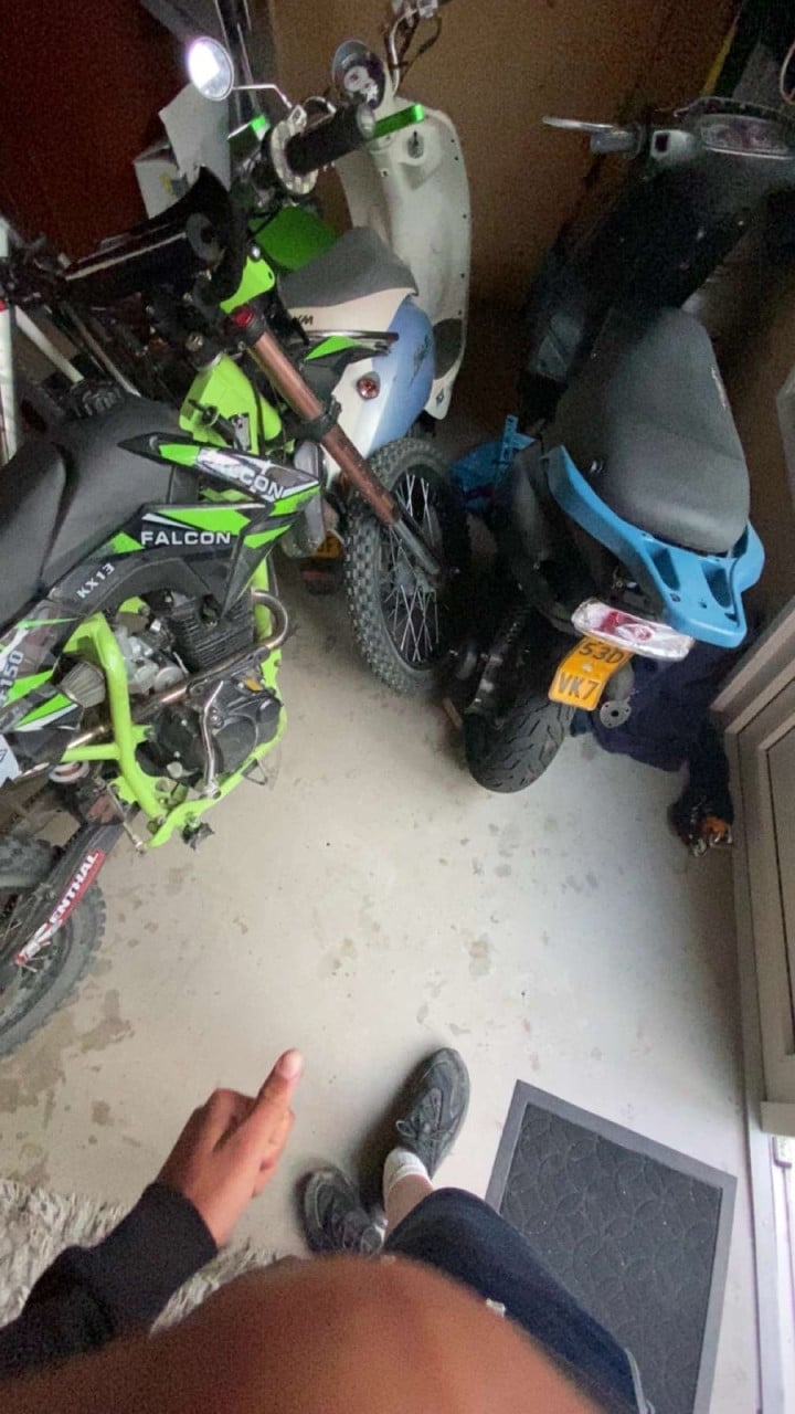 Crosser