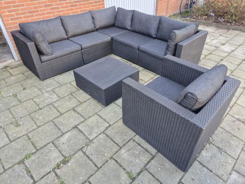 Zeer nette Loungeset (Bezorging mogelijk)