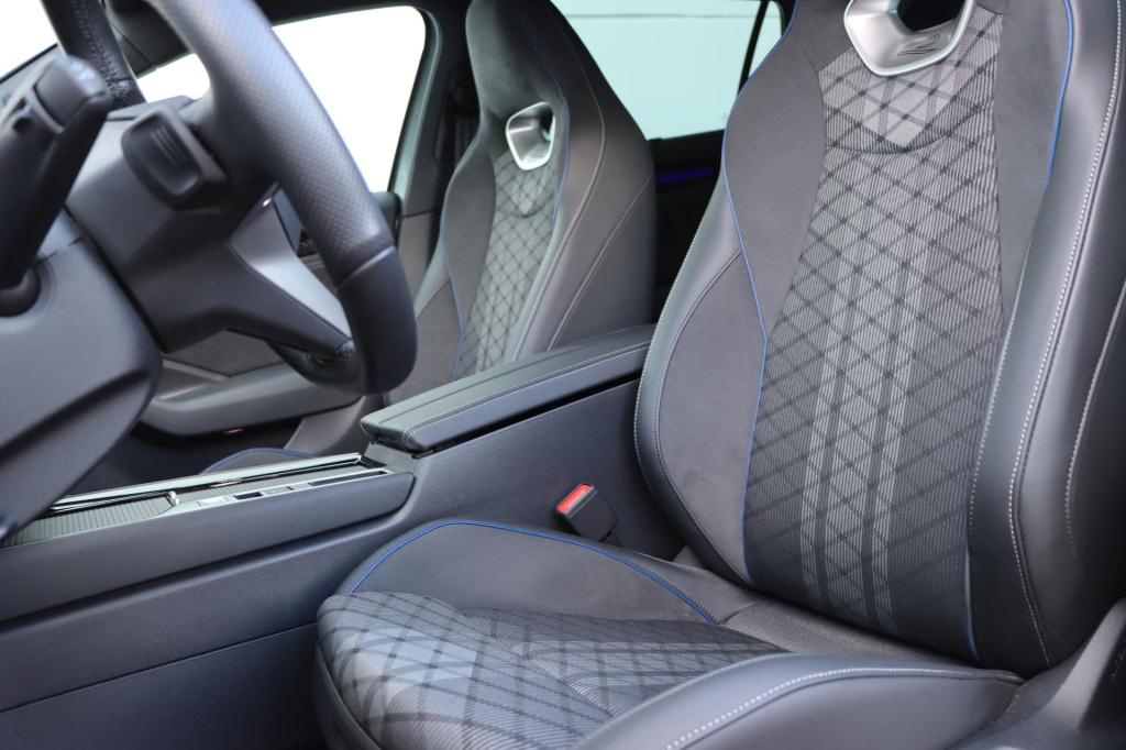 Volkswagen Passat variant 1.5 etsi r-line business dsg7 150pk ergo stoel | 