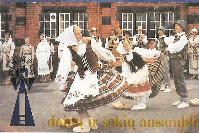 Volksmuziek uit Panevezys, Litauen Song and dance ensemble “Pynimelis”