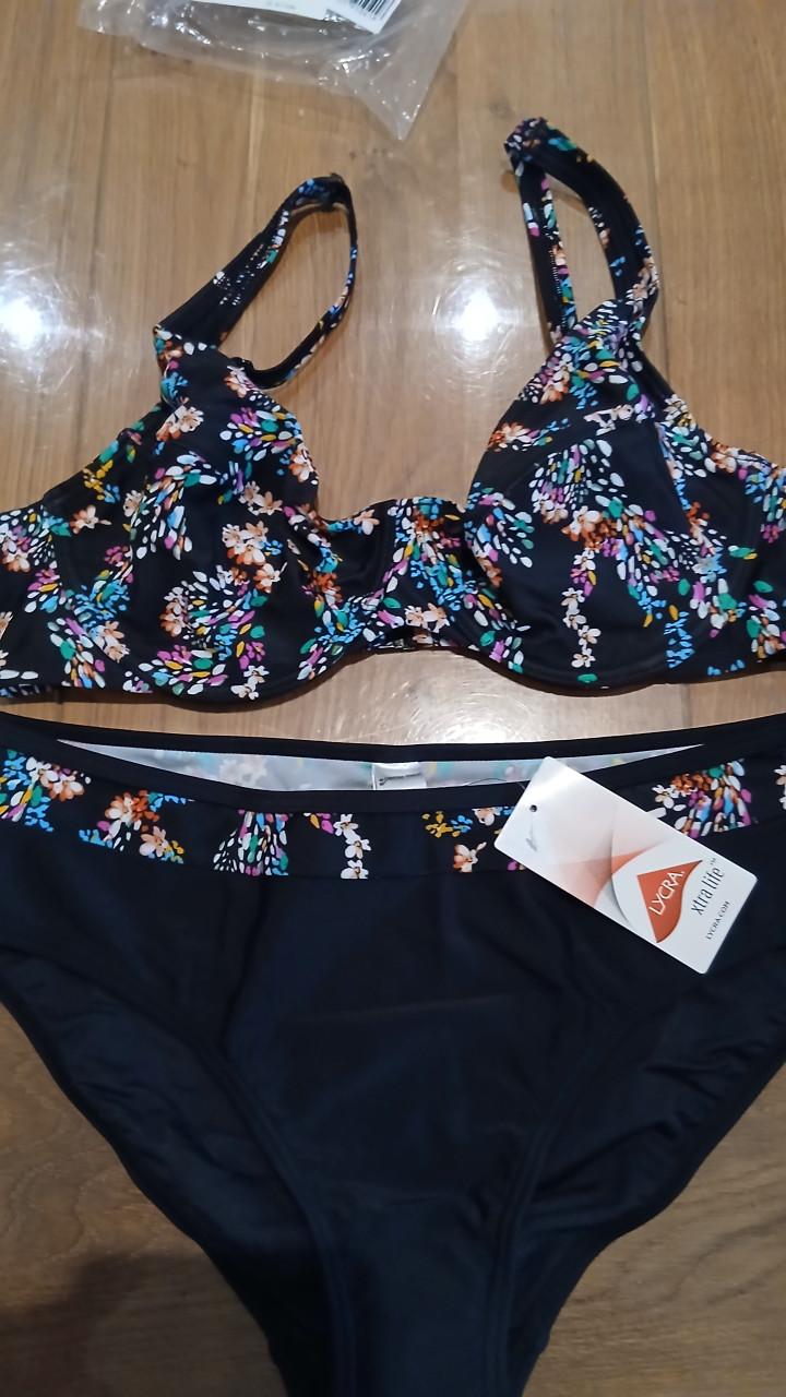 Bikini nieuw zwart +kleuren B80 beugelbikini 42 petite fleur