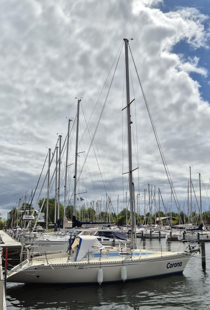 Elan 33 – Zeer compleet, goed onderhouden en vaarklaar jacht (1990)