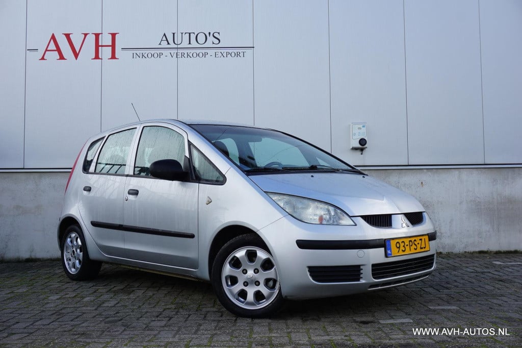 Mitsubishi Colt 1.5 invite automaat