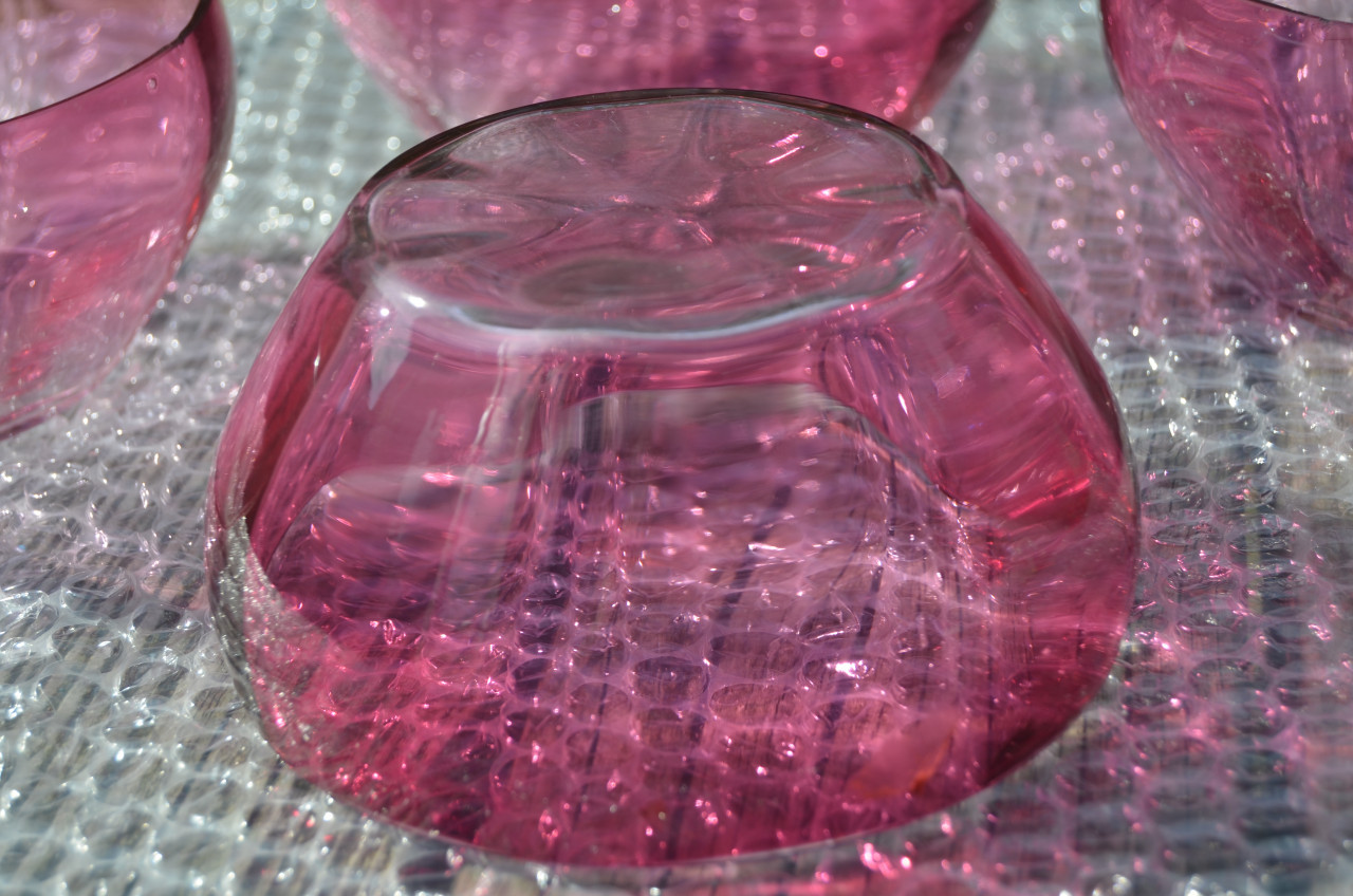 4 Cranberry-kleurige coupes