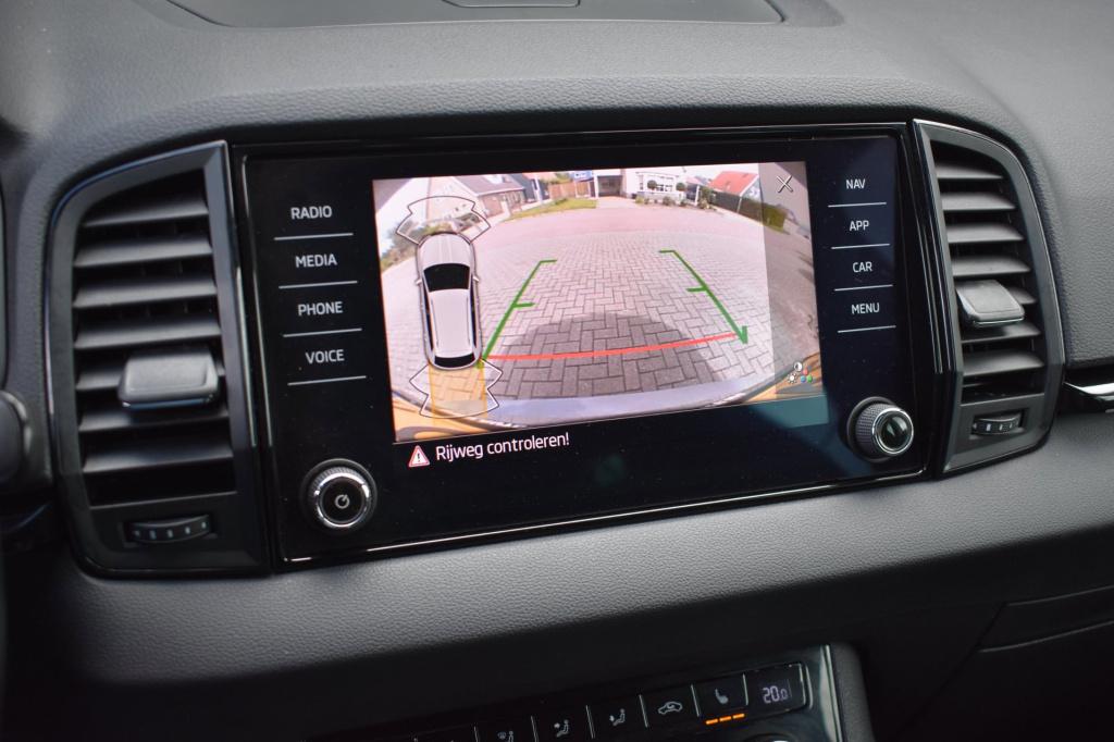 Skoda Karoq 1.5 tsi act sportline | camera | nap | stoelverwarming | apple 