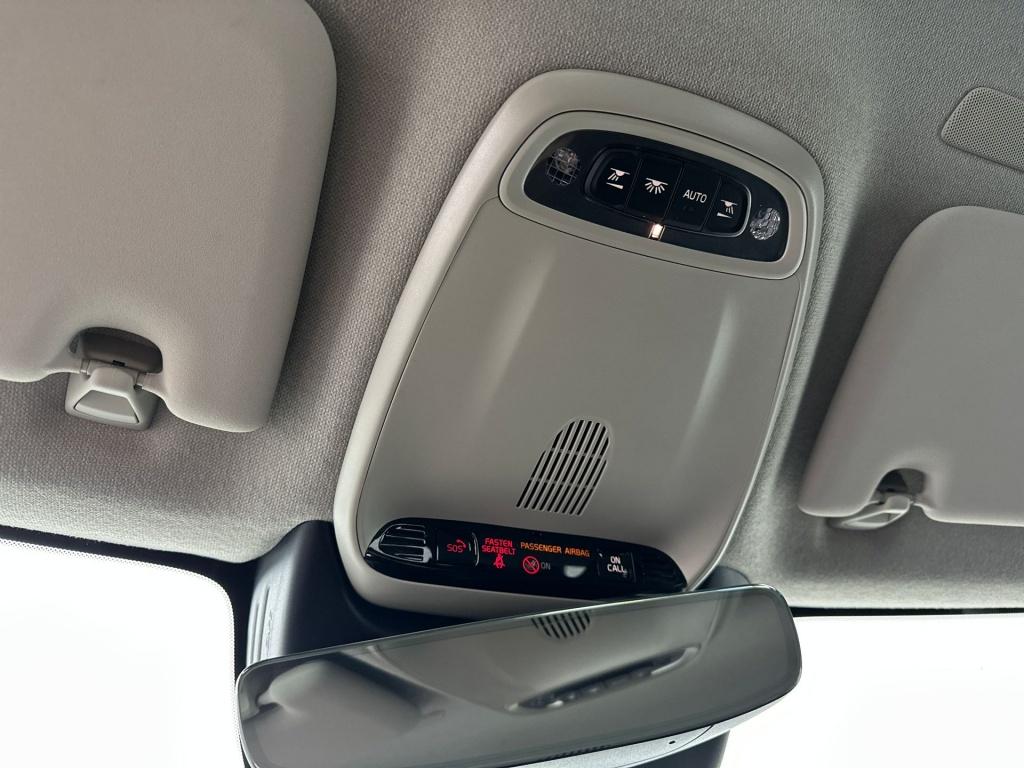 Volvo XC40 t3 163pk aut8 momentum pro| trekhaak| camera| climate| cruise co