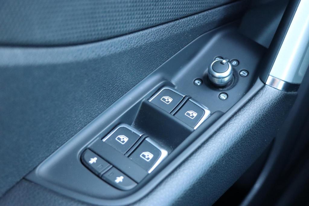 Audi Q2 35 tfsi advanced edition 150pk | camera | stoelverwarming | navi