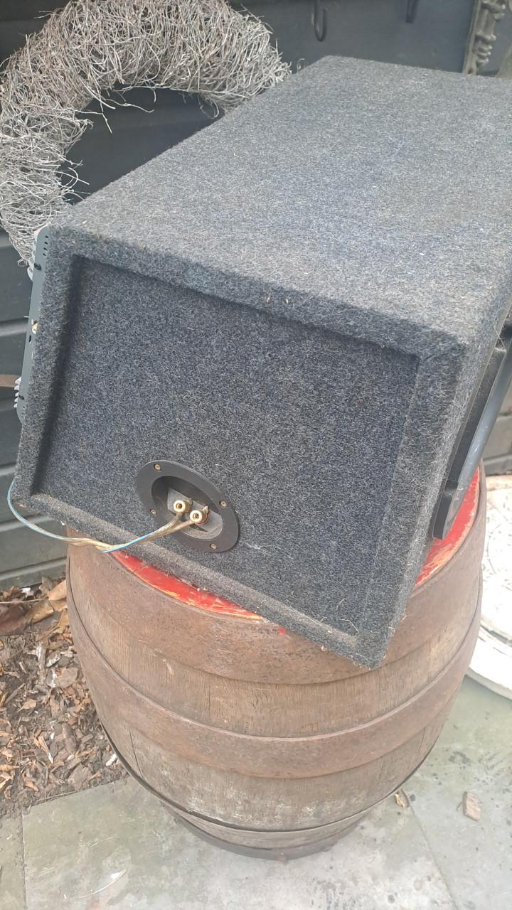 Jbl gt4 woofer met oldschool jbl gto versterker