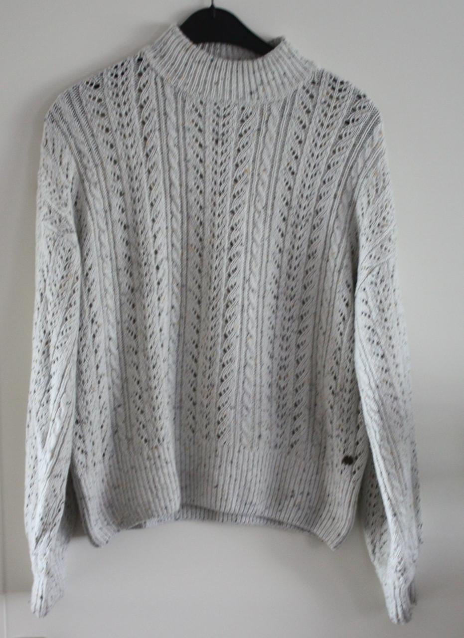 Wit gemeleerde trui  gebreide maat m