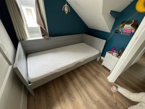 Bed 90x200cm