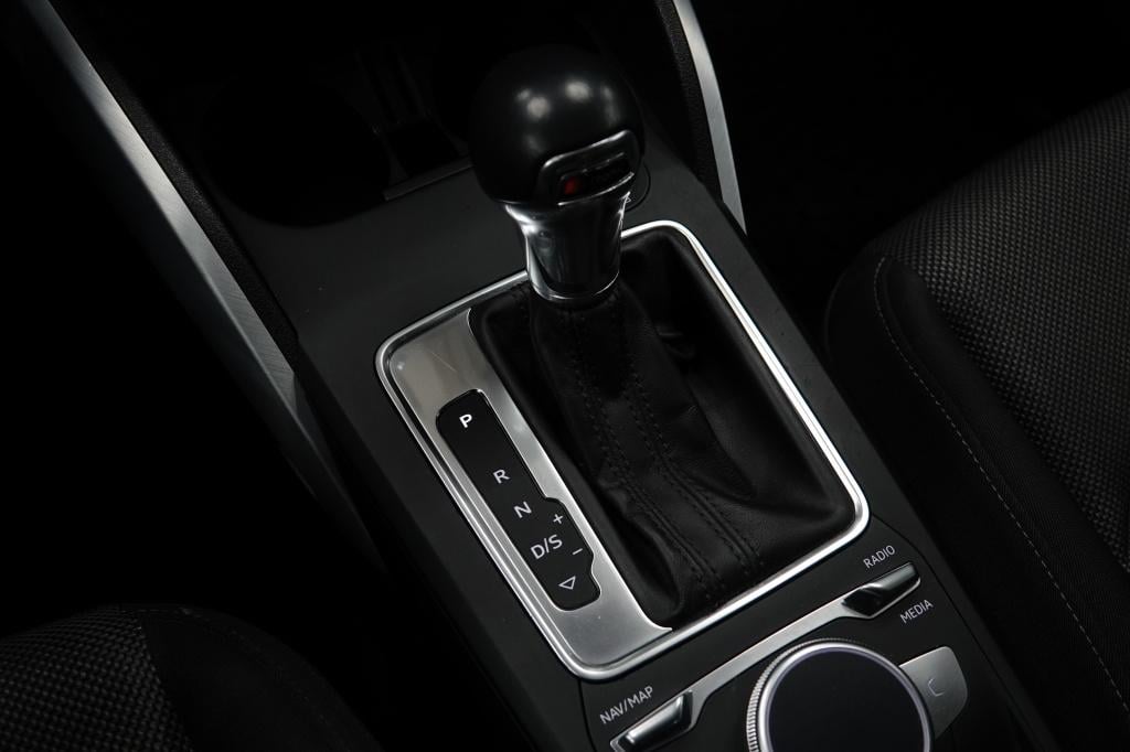 Audi Q2 1.4 tfsi | stoelverw. | pdc | 19" | camera |