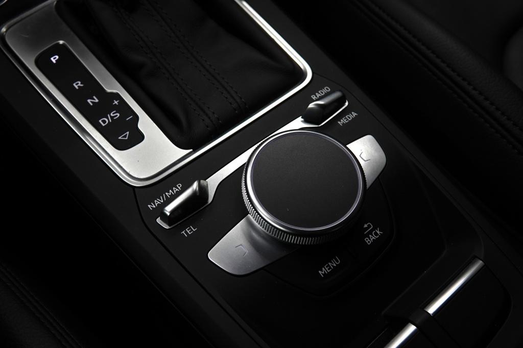 Audi Q2 35 tfsi s edition