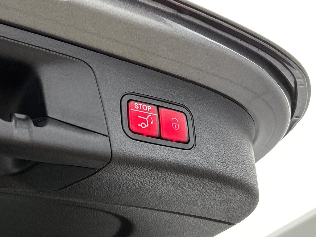 Mercedes-Benz Gla-klasse 250 e star edition amg line limited | dodehoek det