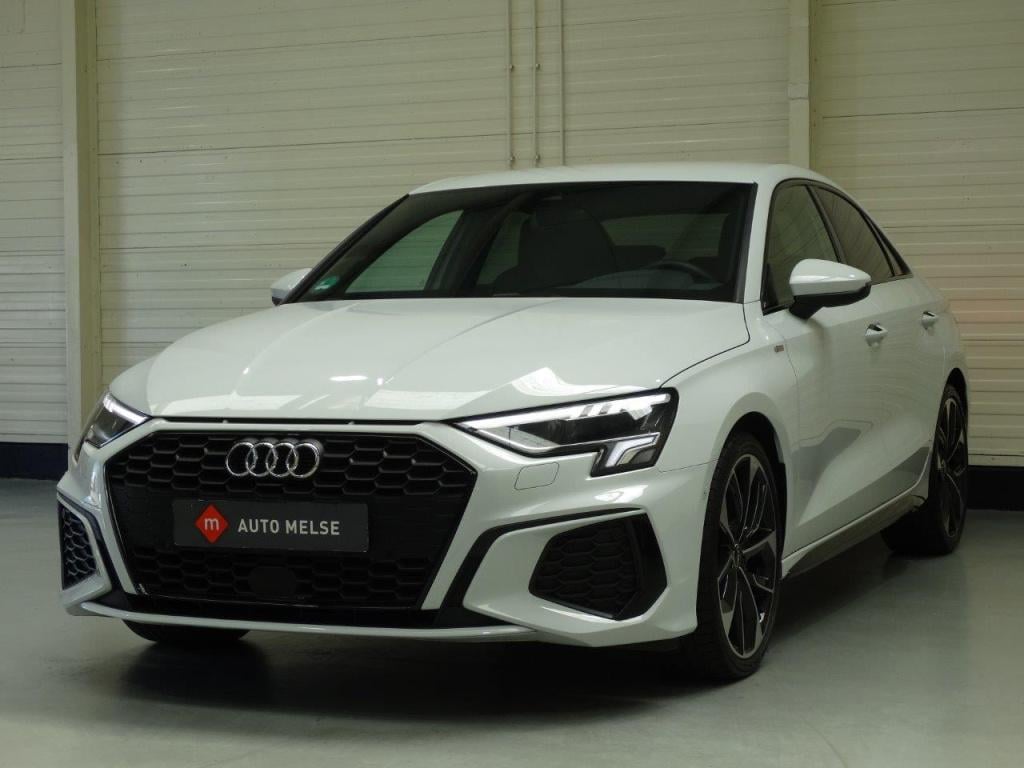 Audi A3 35 tfsi 150pk s tronic s line edition