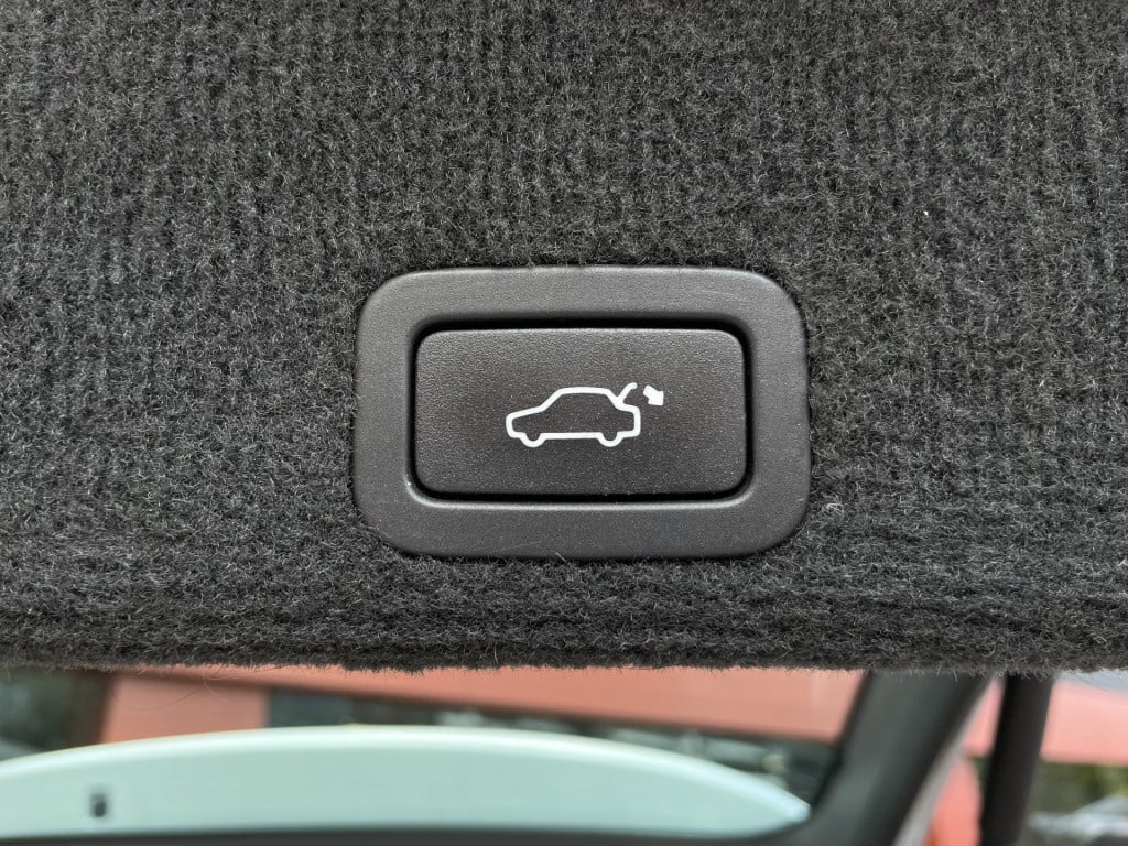 Volvo XC60 2.0 t5 summum plus line automaat | leer | pano | xenon | 18'' lm