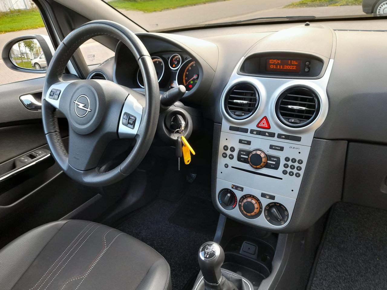 Opel Corsa 1.2 xe Gas G3 Eco Flex Coler Edition 3deurs bj:2012 airco