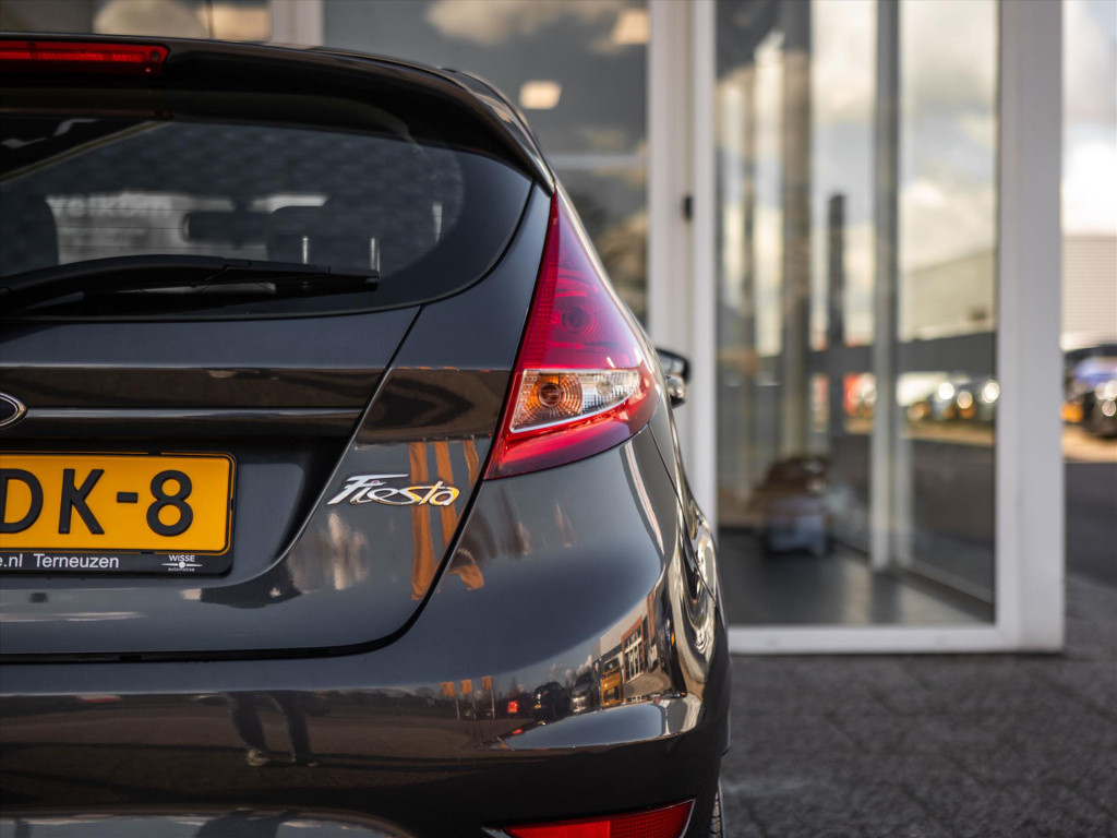 Ford Fiesta 1.25 60pk 5d | airco | elek. ramen en spiegels