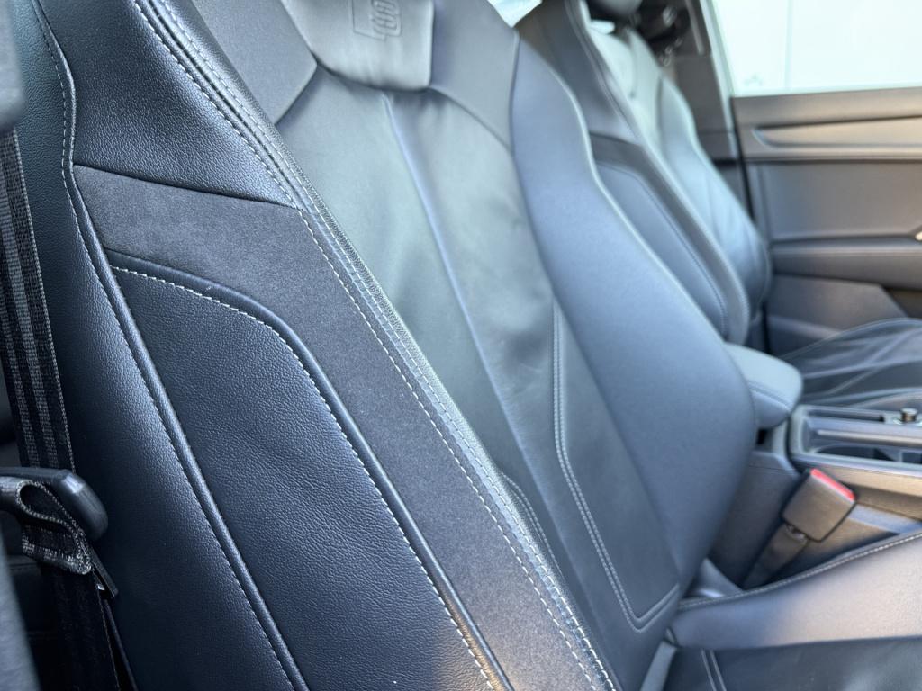 Audi Q3 45 tfsi ehybrid 245pk s edition | leder | black pakket