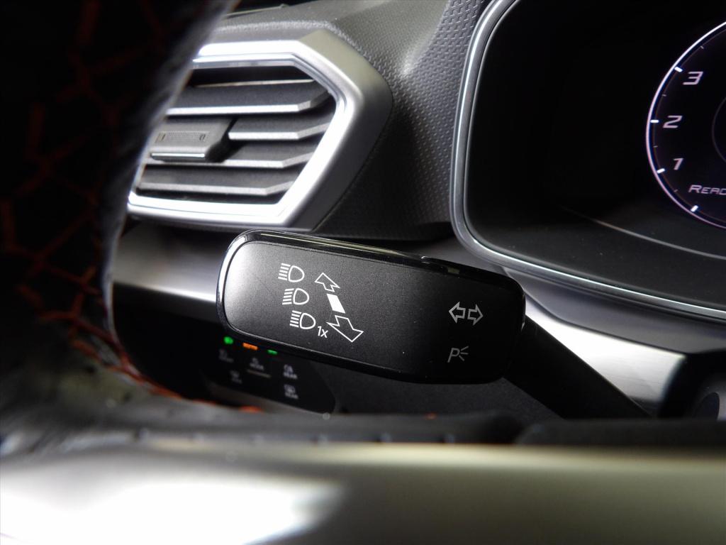 Seat Leon 1.5 tsi 150pk fr