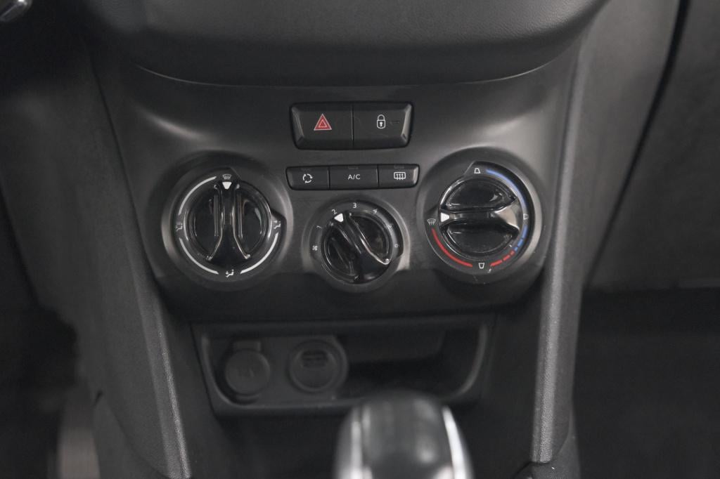 Peugeot 208 puretech 82 signature | allseason banden | navigatie | parkeers