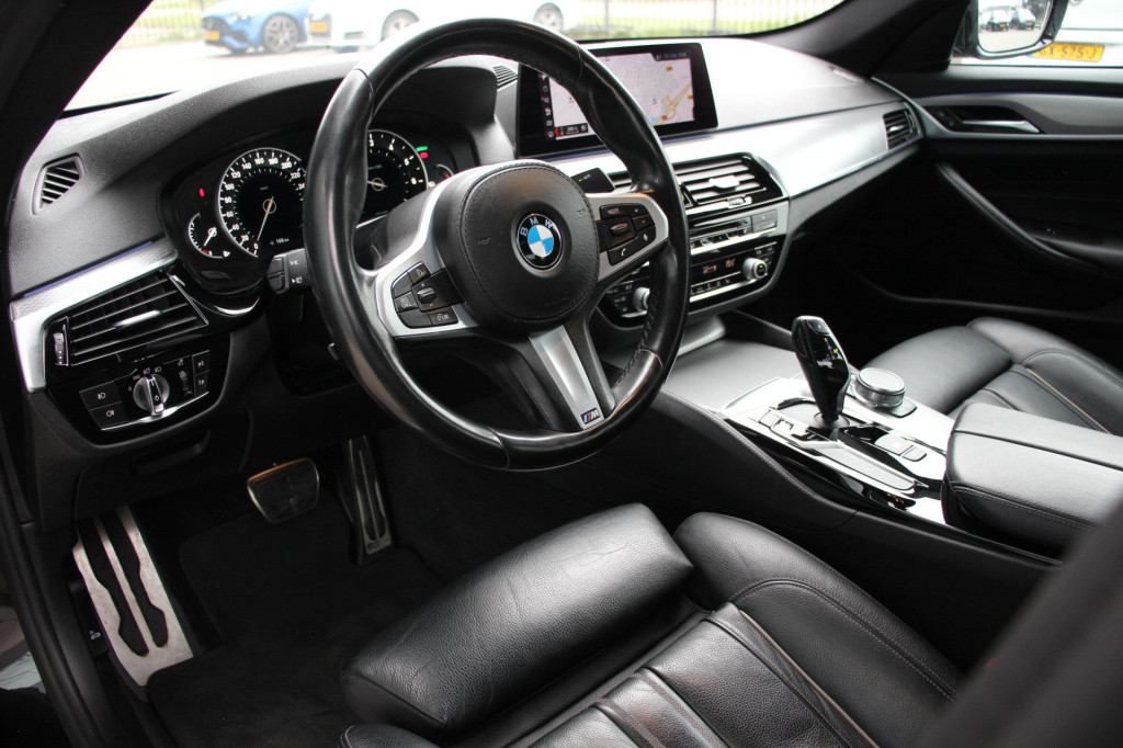 BMW 5 Serie 520i high executive m-sport | orig. nl | dealeronderhouden