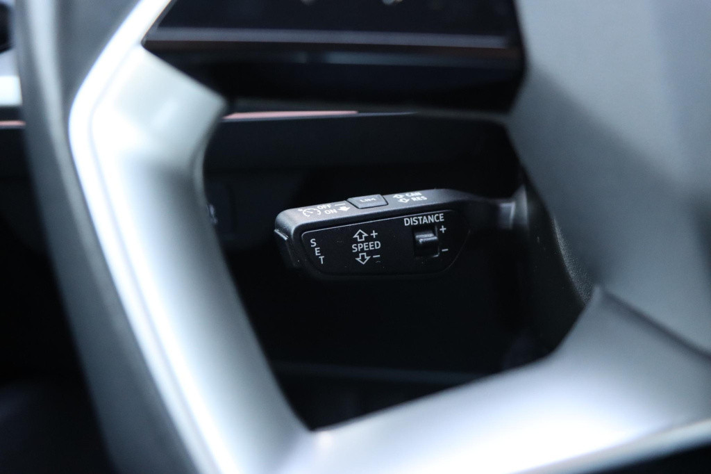 Audi Q4 E-tron 40 launch edition advanced plus 77 kwh