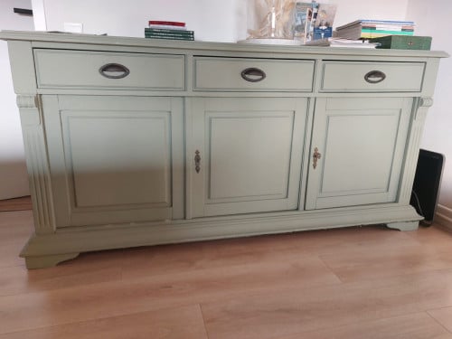 Dressoir met 3 deuren en laden