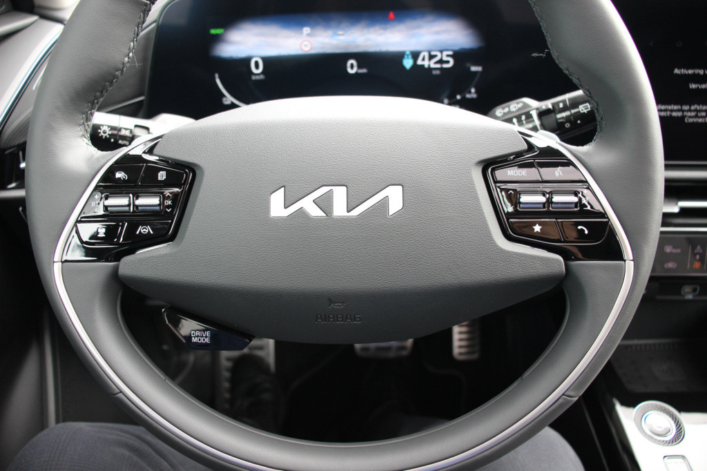 Kia Niro Ev executiveline 64.8kwh | schuifdak | warmtepomp