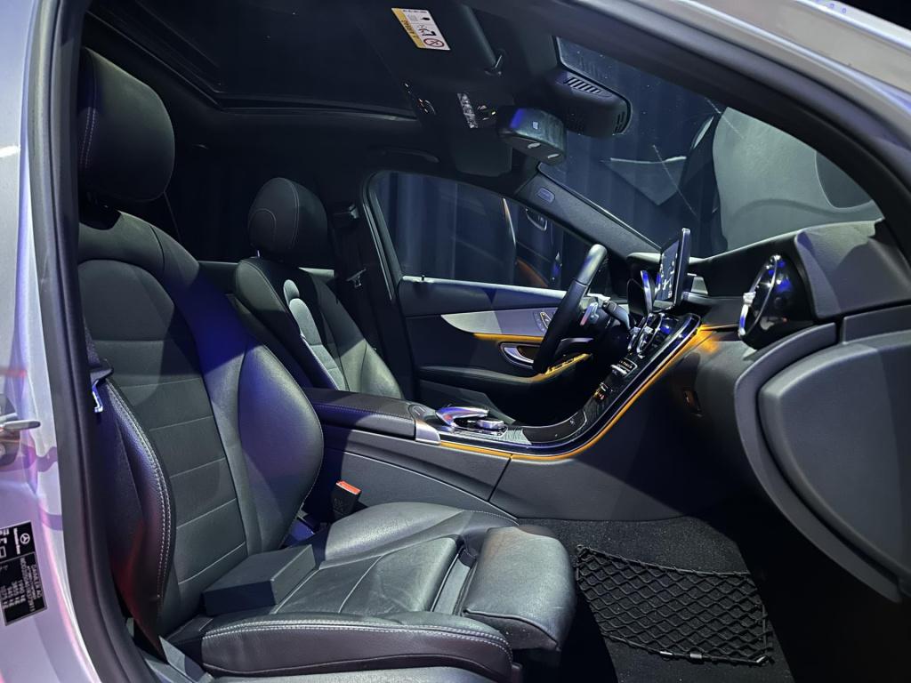 Mercedes-Benz C-Klasse 180 sport edition premium plus amg *pano*360camera*b