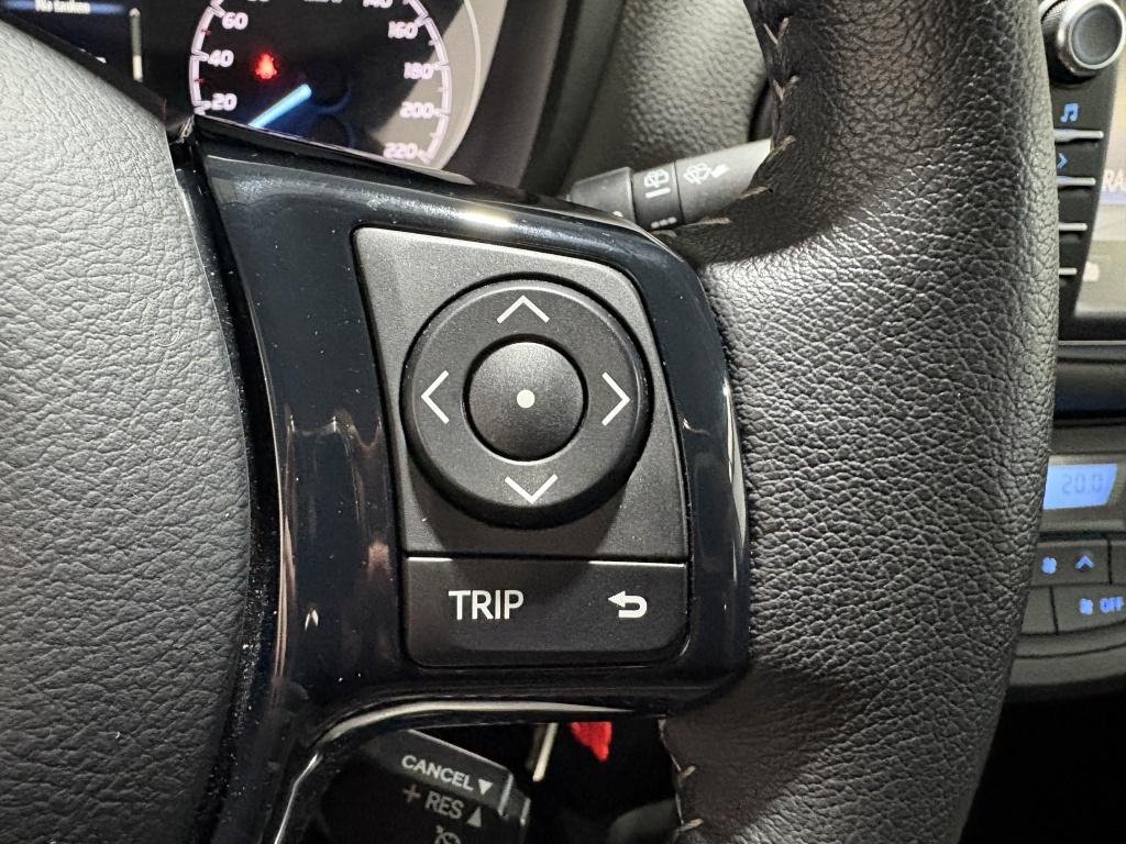 Toyota Yaris 1.5 hybrid active | lage km-stand |