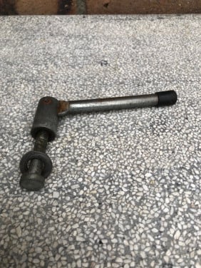 Zadel snelspanner.