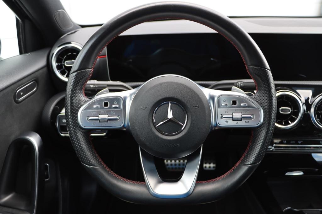 Mercedes-Benz A-Klasse 180 business solution amg 136pk automaat