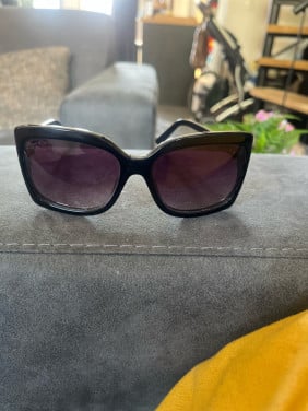 Te koop prachtige zonnebril Chanel