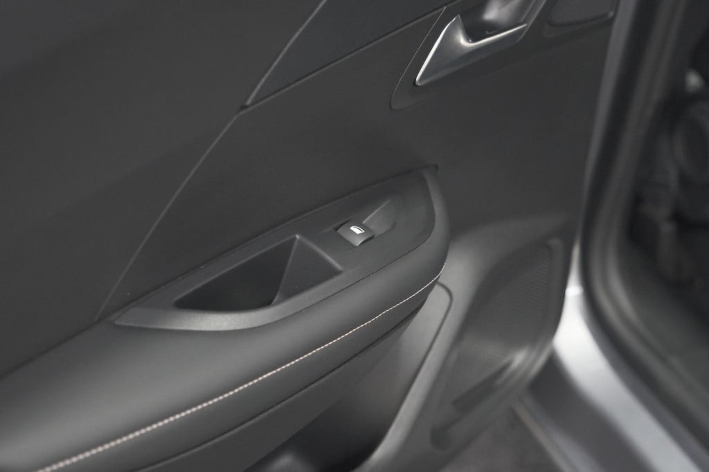 Peugeot 2008 hybrid 136 e-dsc6 allure | 360 camera | adaptieve cruise contr