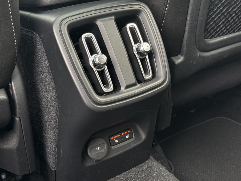 Volvo XC40 2.0 t5 awd intro edition | nl-auto | vol opties | pano | trekhaa