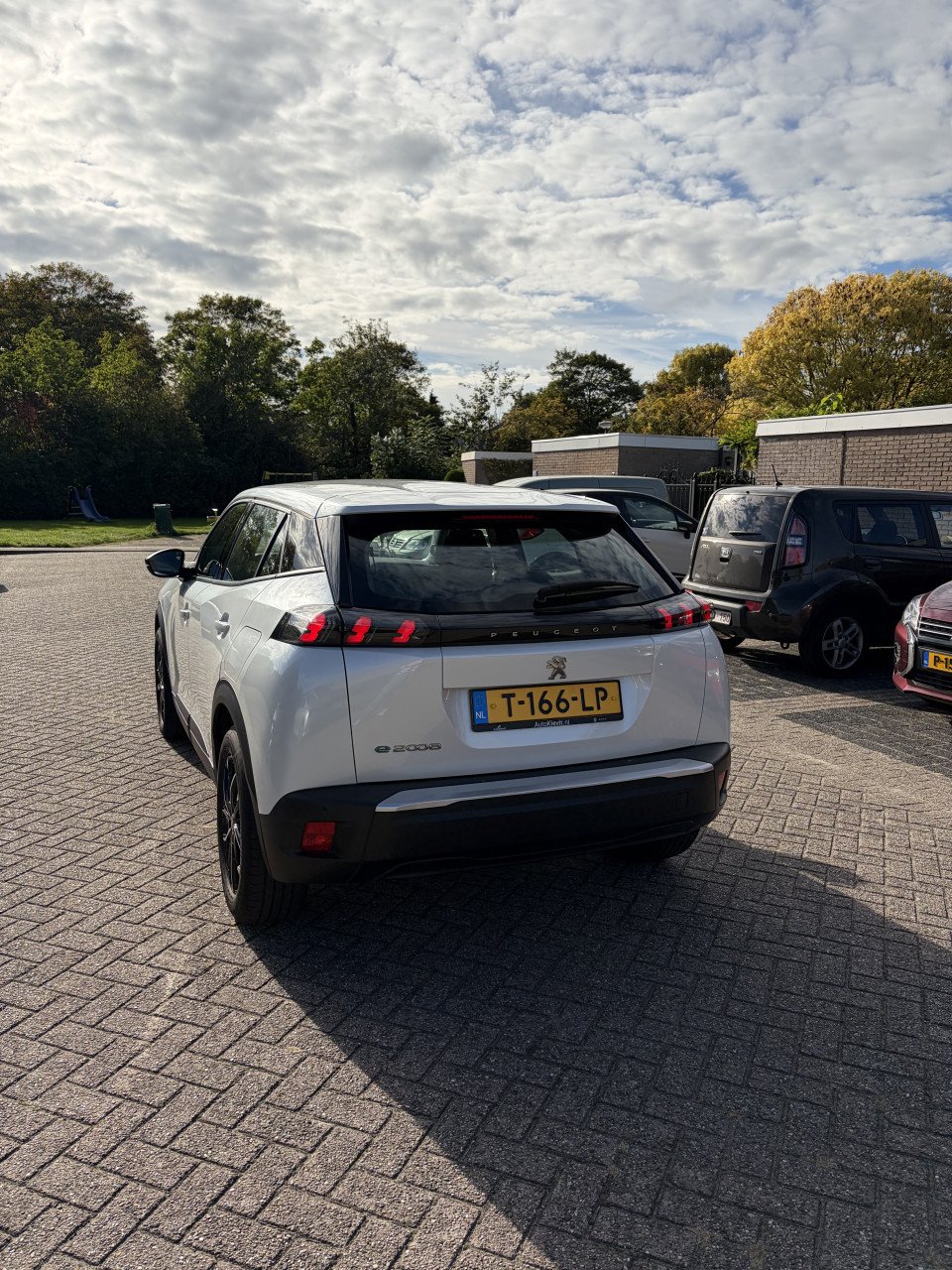 Prachtige Peugeot 2008 EV 50kWh 136pk 2022 Wit