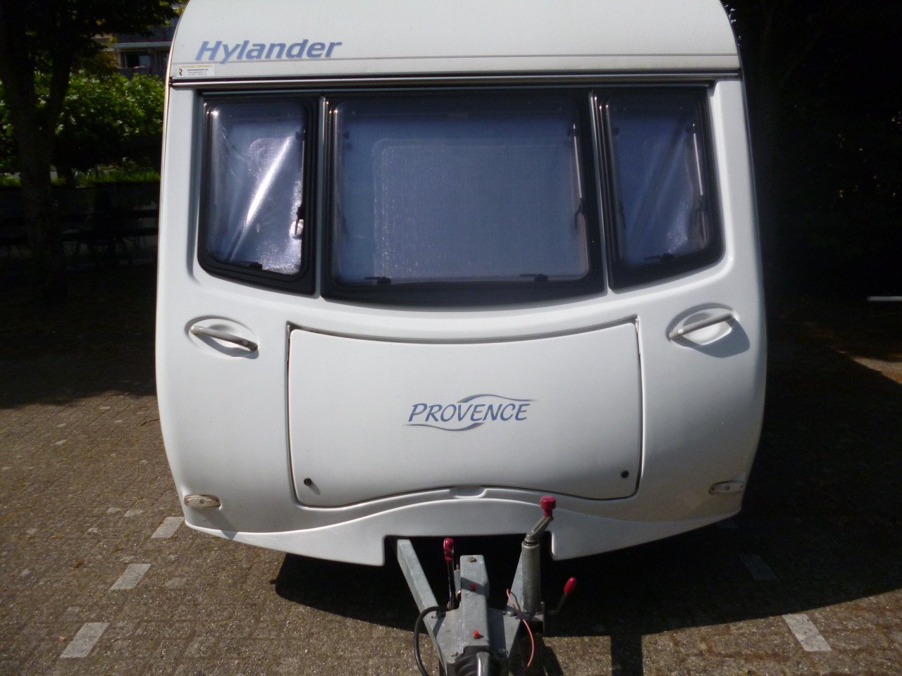 In Pr. St:  HYLANDER 410  PROVENCE   DOREMA LUIFEL MET FRAME EN ZIJSTUKKEN